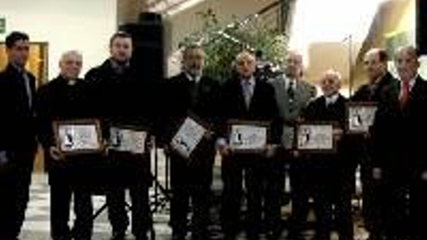 PREMIOS DEL CASCO ANTIGUO