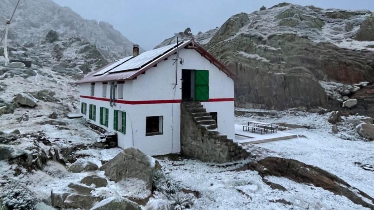 Catalunya vive su primera nevada del otoño y ya presume de un paisaje blanco en los Pirineos