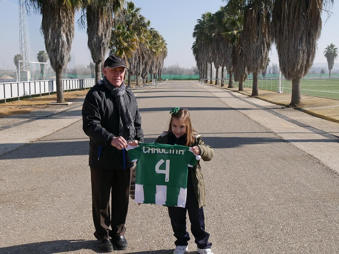 FOTOS || El colegio Sagrado Corazón, en el entrenamiento del Córdoba CF