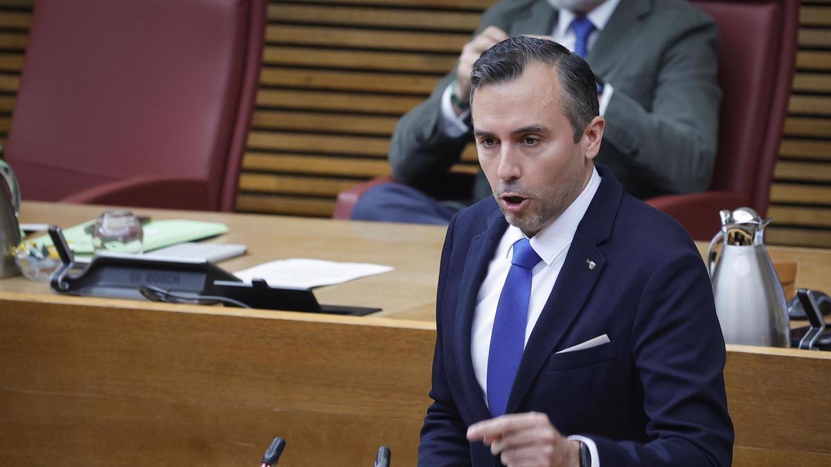 El PP y Vox rechazan el sorteo para adjudicar las viviendas protegidas pese al escándalo de Les Naus: “La ley funciona”
