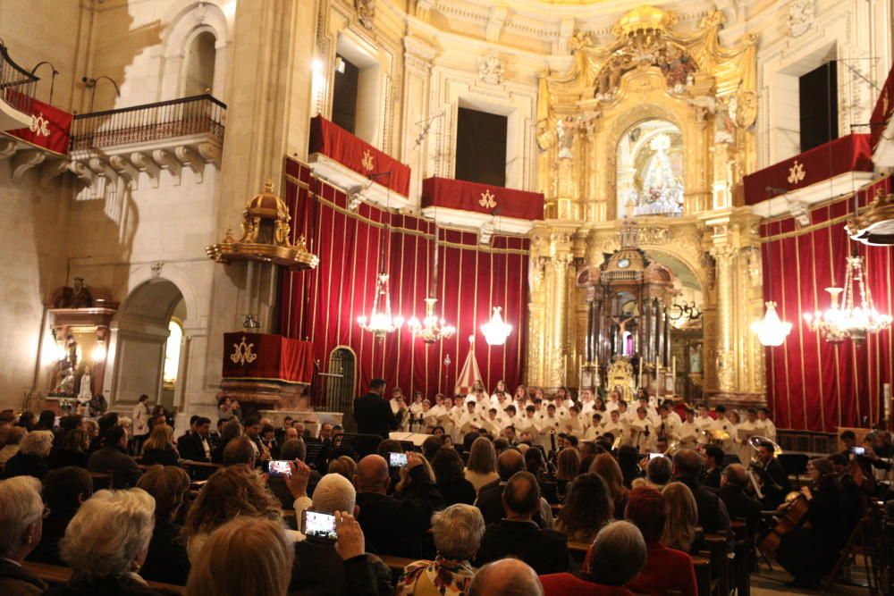 Concierto Escolanía del Misteri y Banda Sinfónica