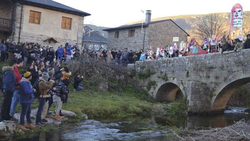 Desarrollo de la Visparra y la Talanqueira en Vigo de Sanabria.