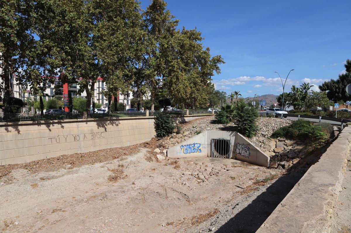 Punto de unión entre la Ronda Central y la rambla de Tiata.