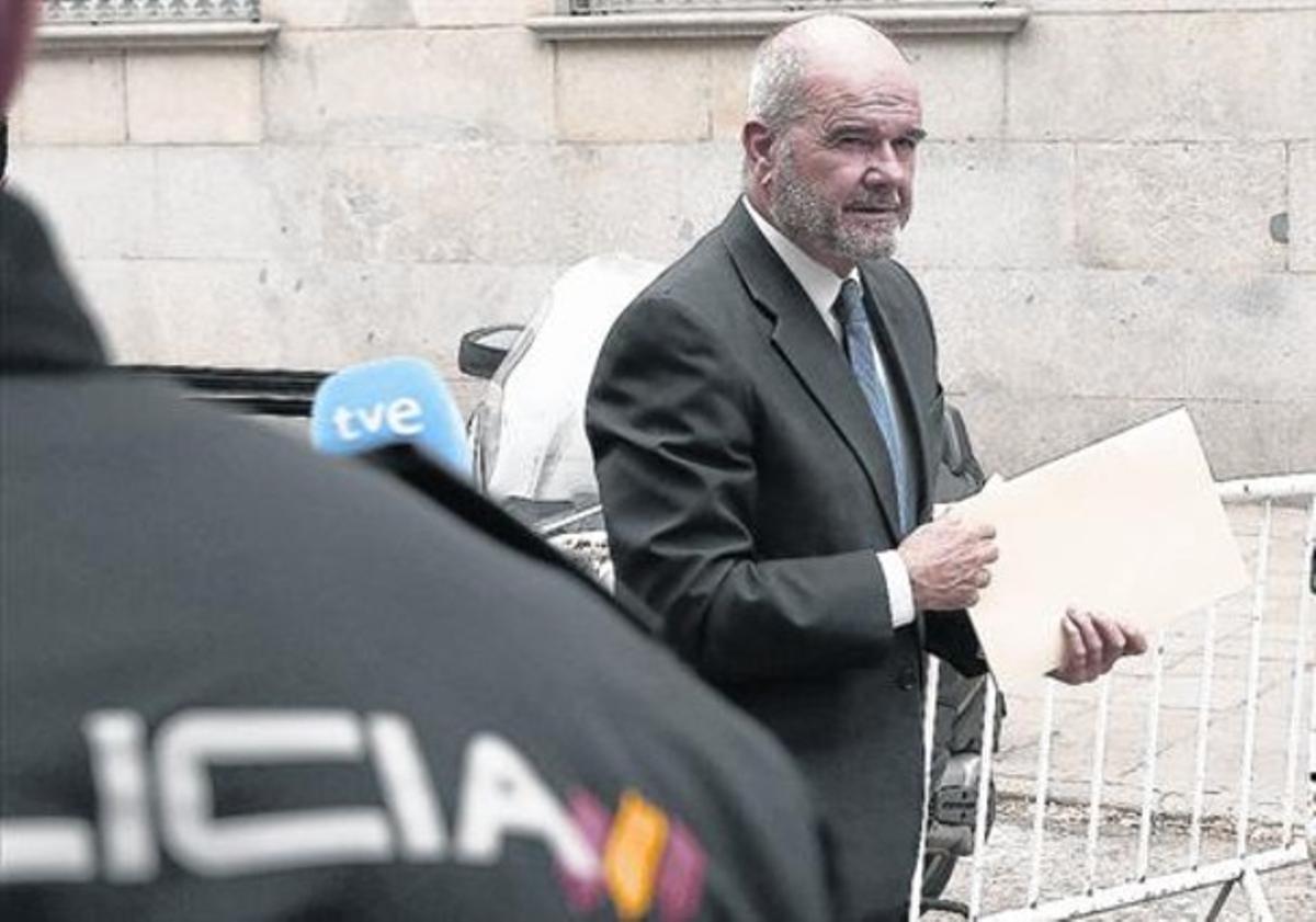 Manuel Chaves, a su llegada al Tribunal Supremo, el martes de la semana pasada.