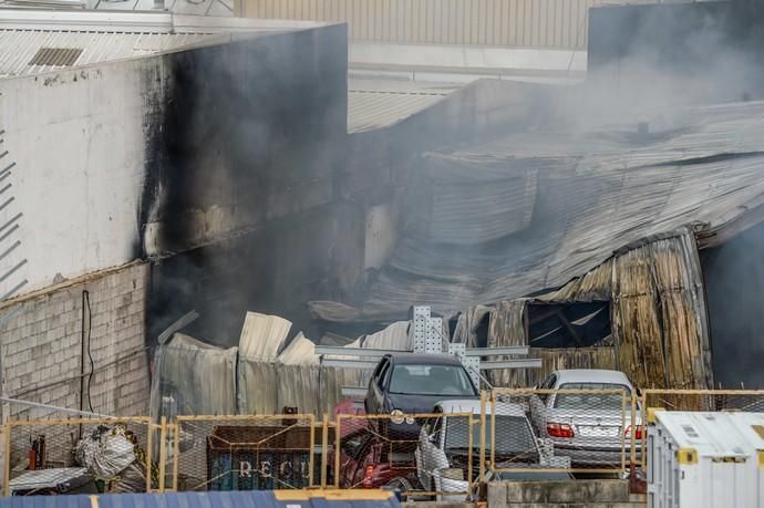 Las Palmas de Gran Canaria. Incendio en Las Torres.  | 19/11/2019 | Fotógrafo: José Carlos Guerra