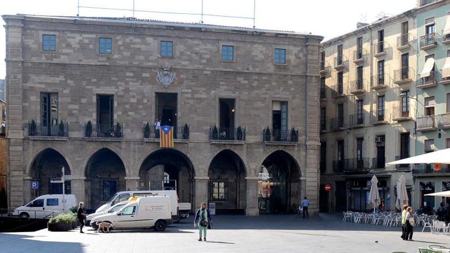 La façana de l&#039;ajuntament de Manresa.