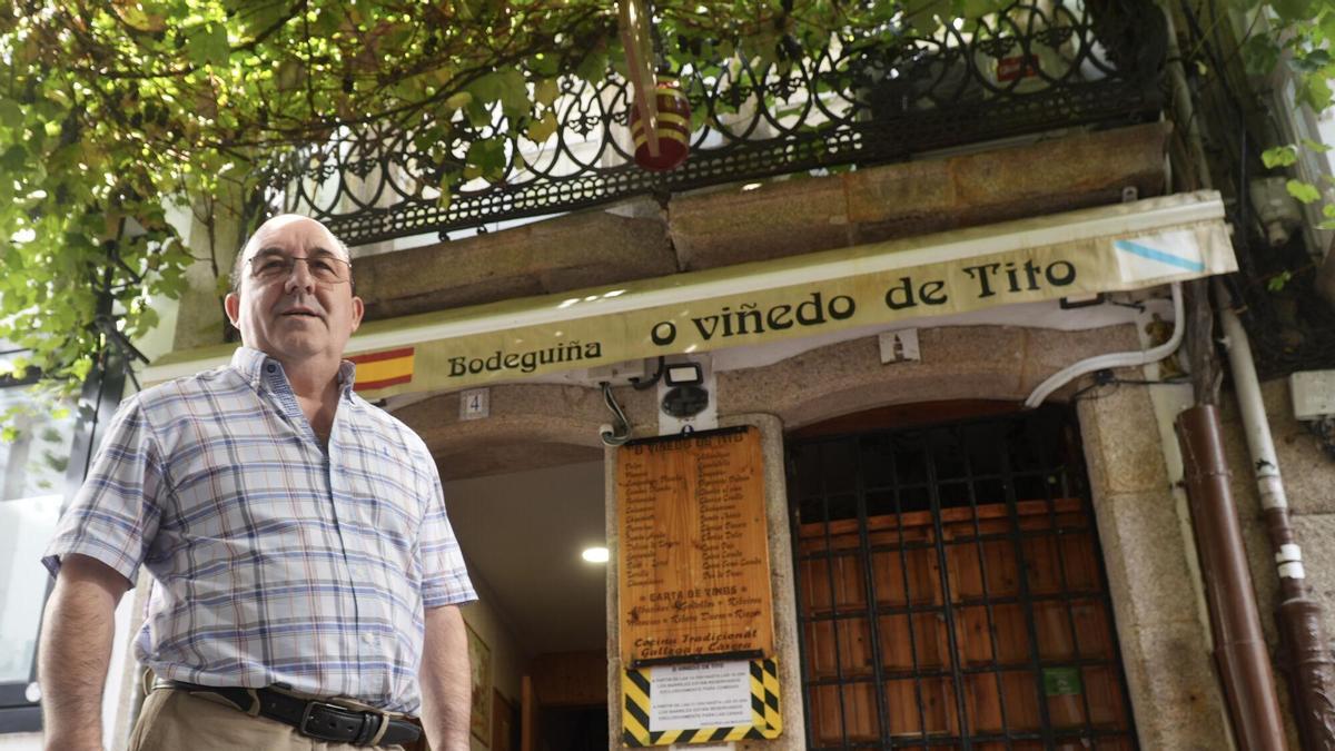 Casi 40 años bajo la parra más famosa de A Coruña: "Llegó a cubrir la calle de punta a punta"