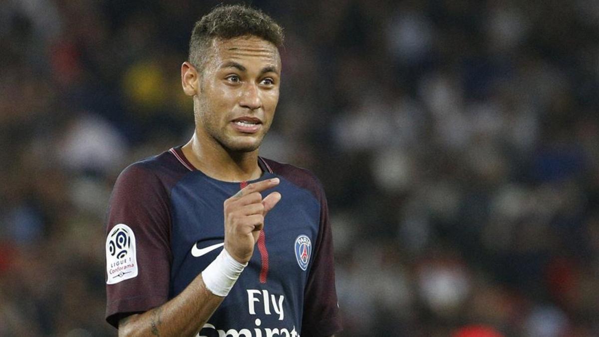 Neymar, del FCB al PSG por 222 millones de euros, récord del mercado 2017 - 2018