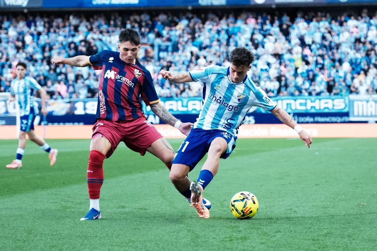 Málaga CF se enfrenta al SD Huesca en La Rosaleda
