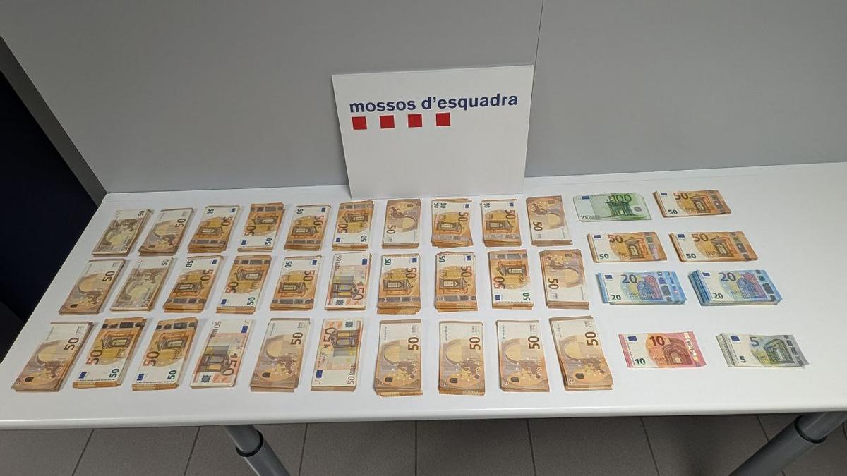 Los Mossos han recuperado el dinero robado de una empresa de Cervera
