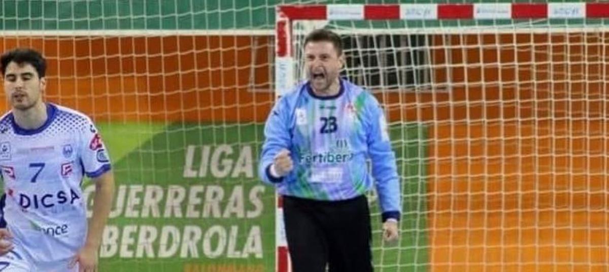 Fichaje | Roney Franzini acompañara a Roberto bajo palos