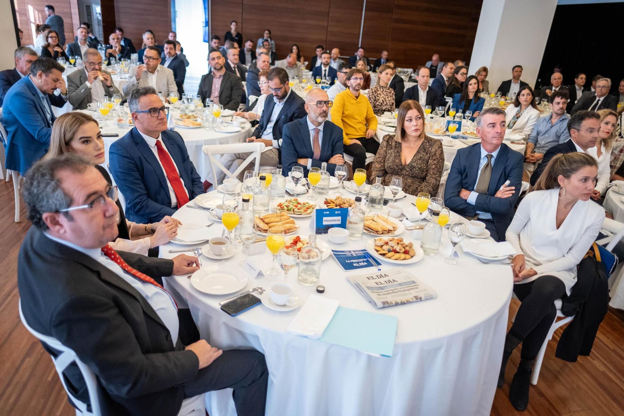Foro con Manuel Domínguez