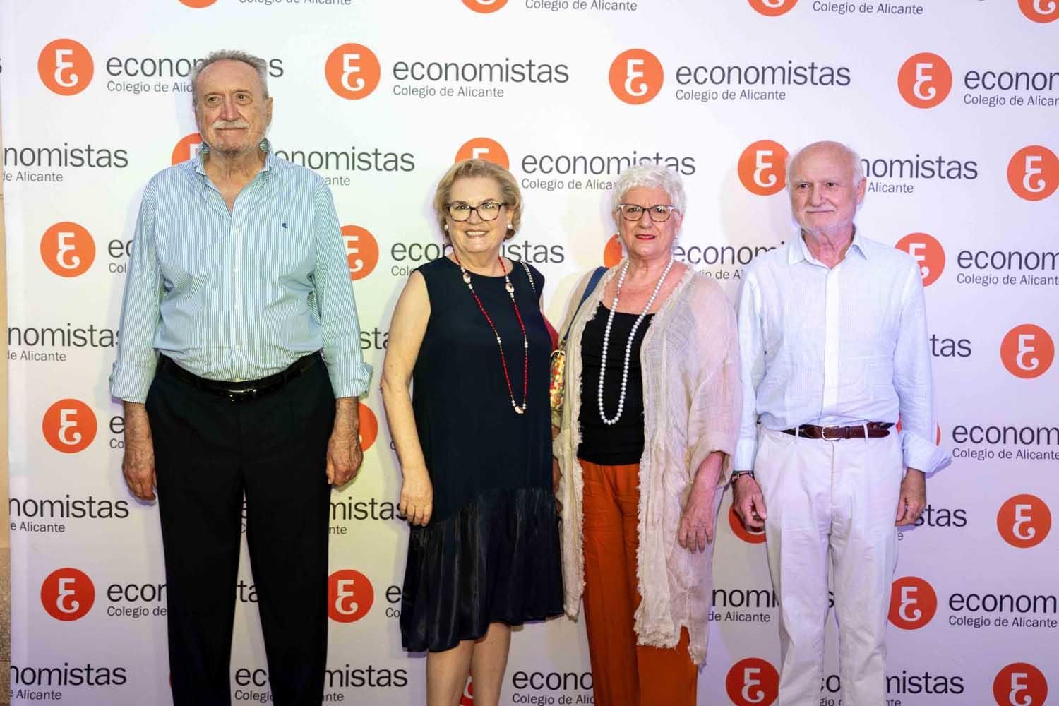 Los Economistas de Alicante celebran su cena anual en honor a su patrón