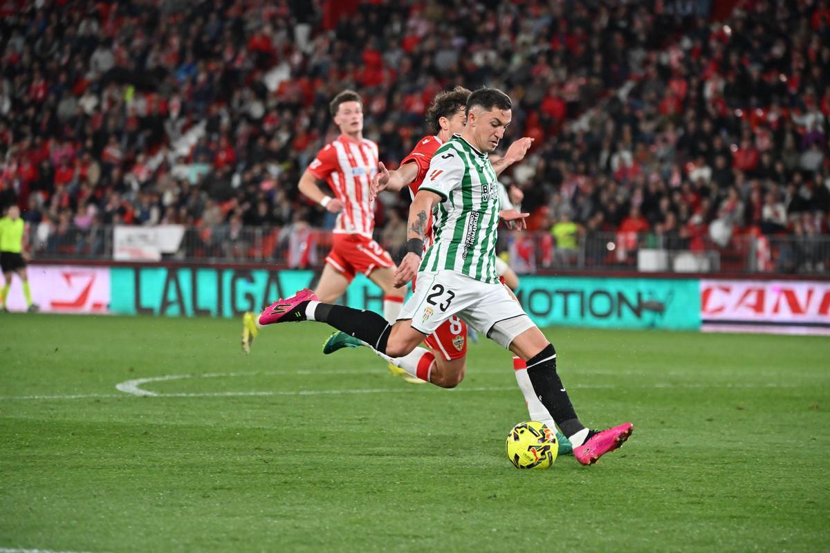 Almería-Córdoba CF | Las imágenes del partido de LaLiga Hypermotion