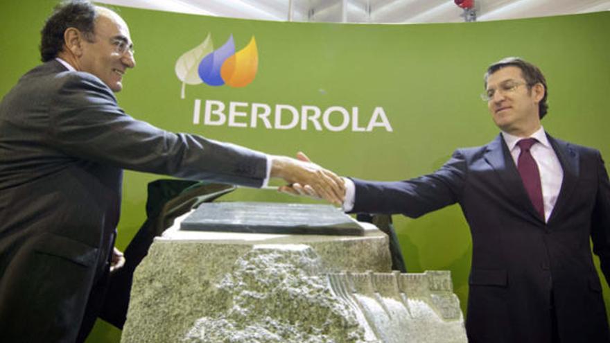 Feijóo y Galán durante la inauguración de las obras de ampliación de la central