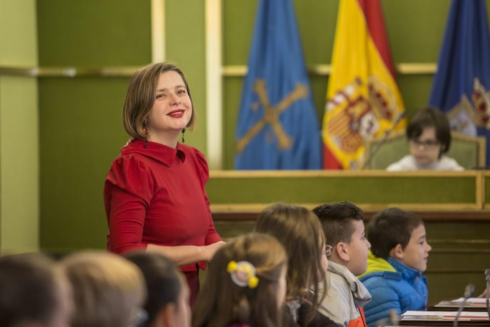 Pleno infantil en el Ayuntamiento de Oviedo