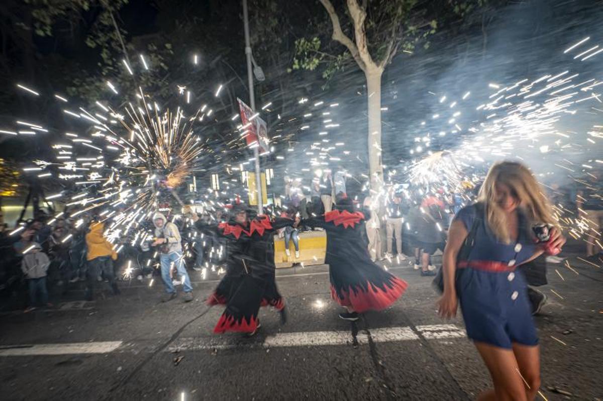 Buscate en las fotos del Correfoc de la Mercè 2023