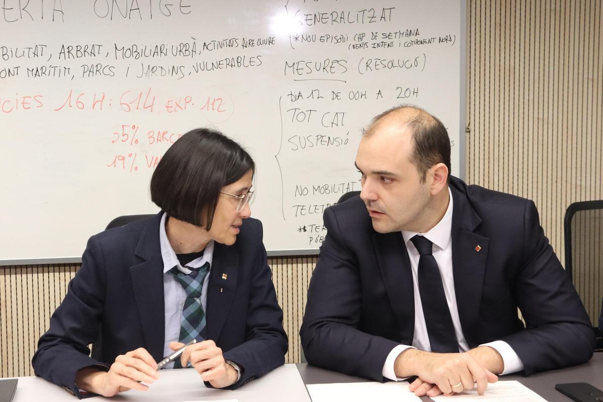 La consellera d'Interior, Núria Parlon, i el conseller de la Presidència, Albert Dalmau, presideixen la reunió del Comitè Tècnic del Pla especial d’emergències per risc de vent a Catalunya (Ventcat), a la seu del Departament d’Interior