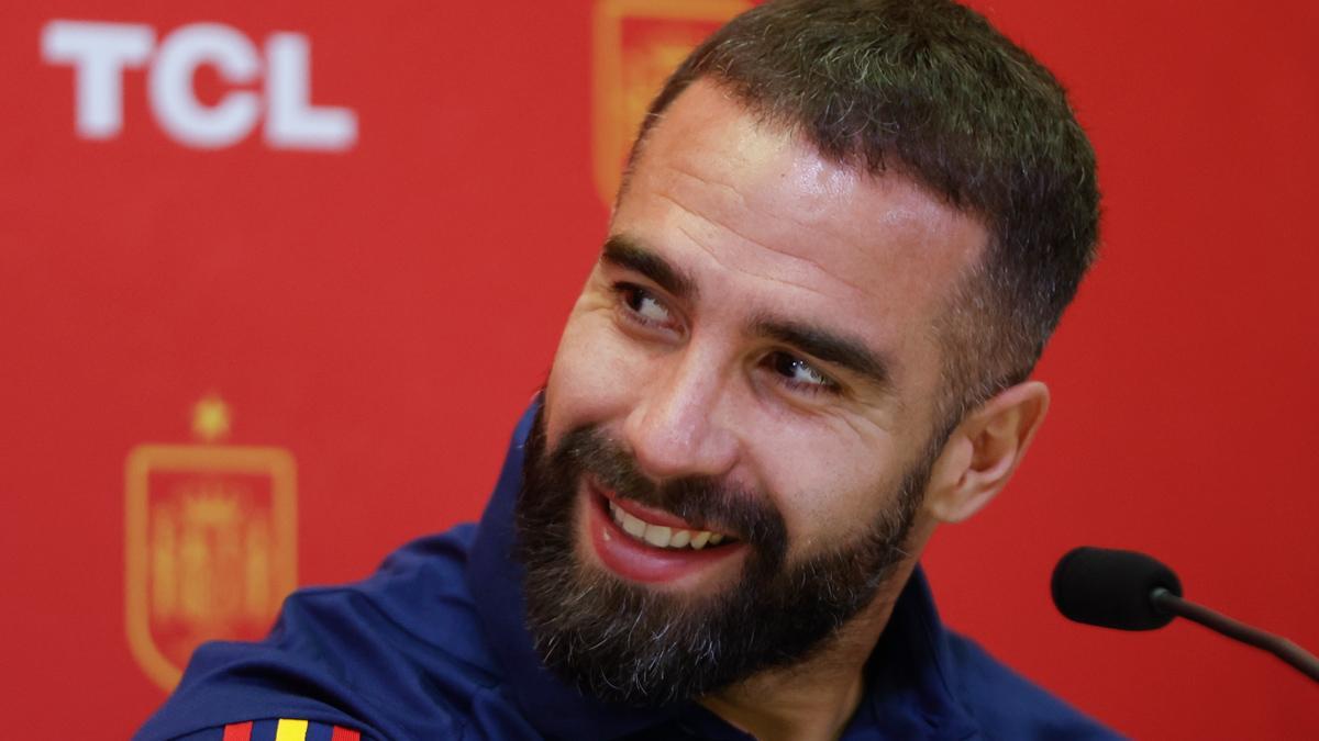 Carvajal asegura que la plantilla del Real Madrid "no duda del sistema"