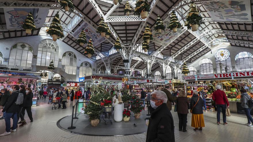 La Navidad ya brilla en el Mercado Central de València