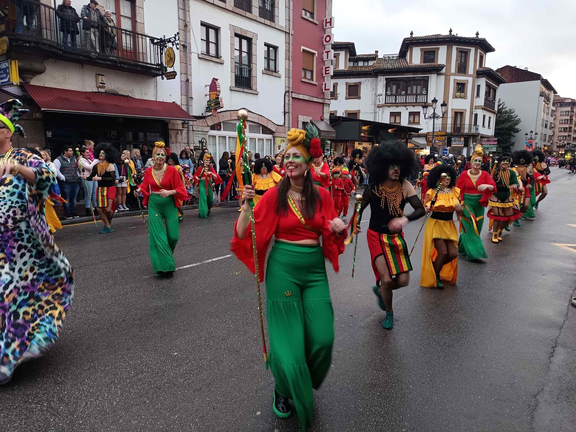 En imágenes: Así fue el desfile de Carnaval de Cangas de Onís