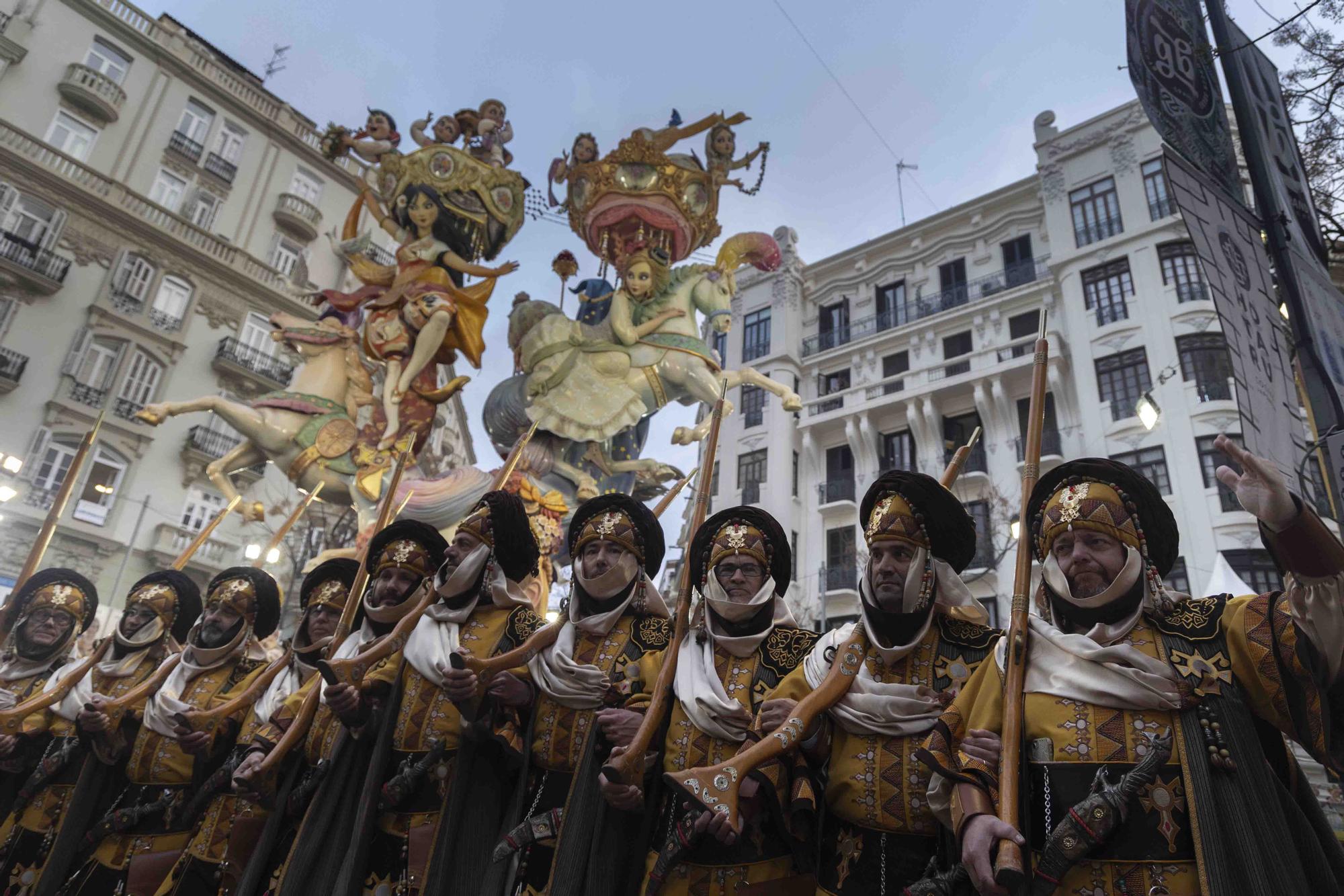 Parada mora de Almirante-Conde Altea con Marina Civera y Consuelo Llobell