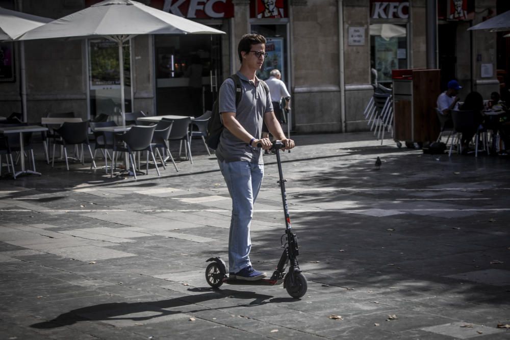 Los vehículos eléctricos personales, cada vez más habituales en Palma