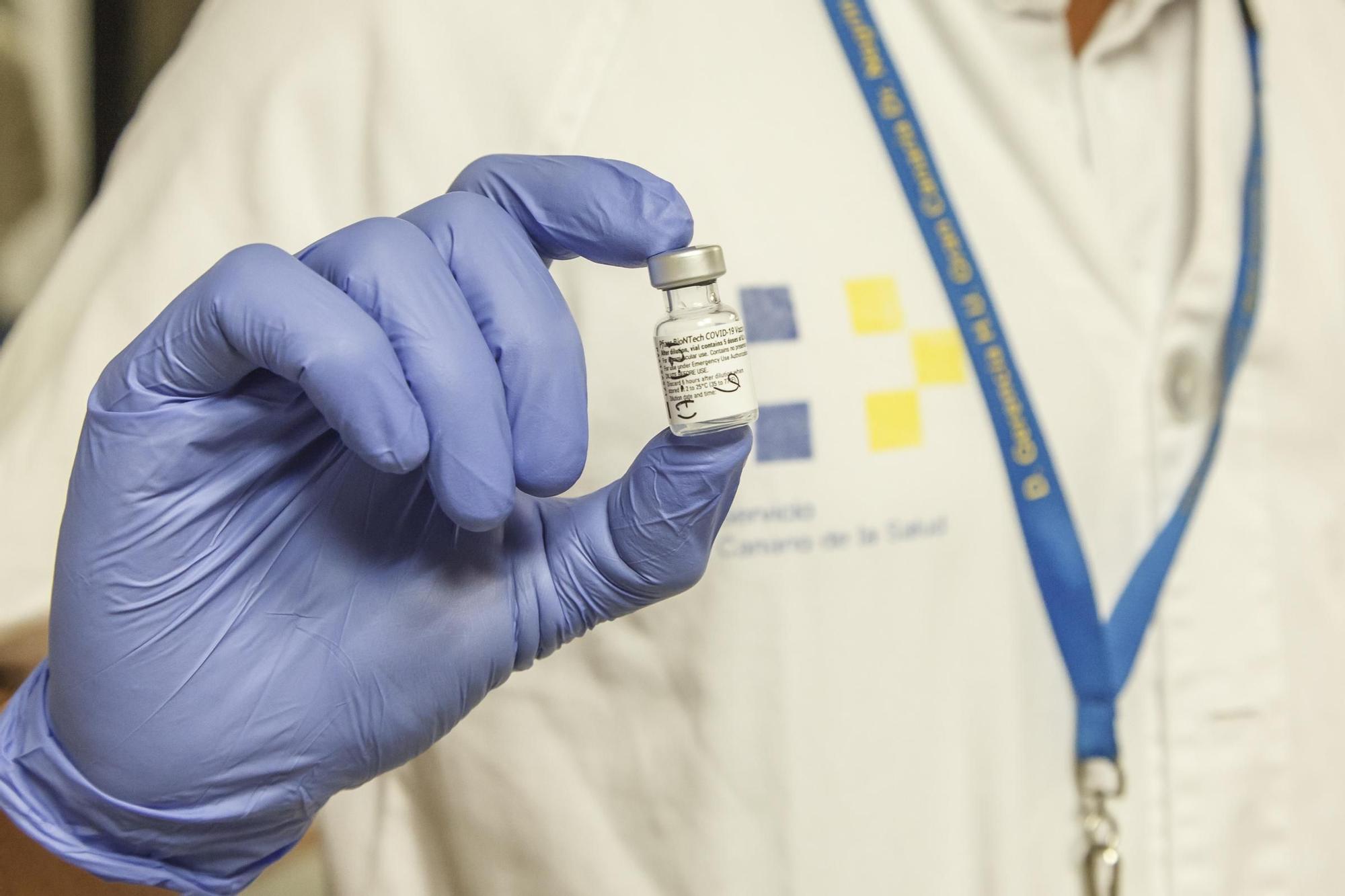 Administran la segunda dosis de la vacuna en Gran Canaria