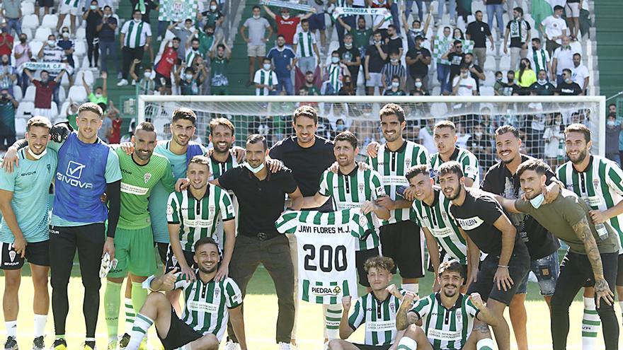 Javi Flores cumple 200 partidos con la camiseta del Córdoba CF