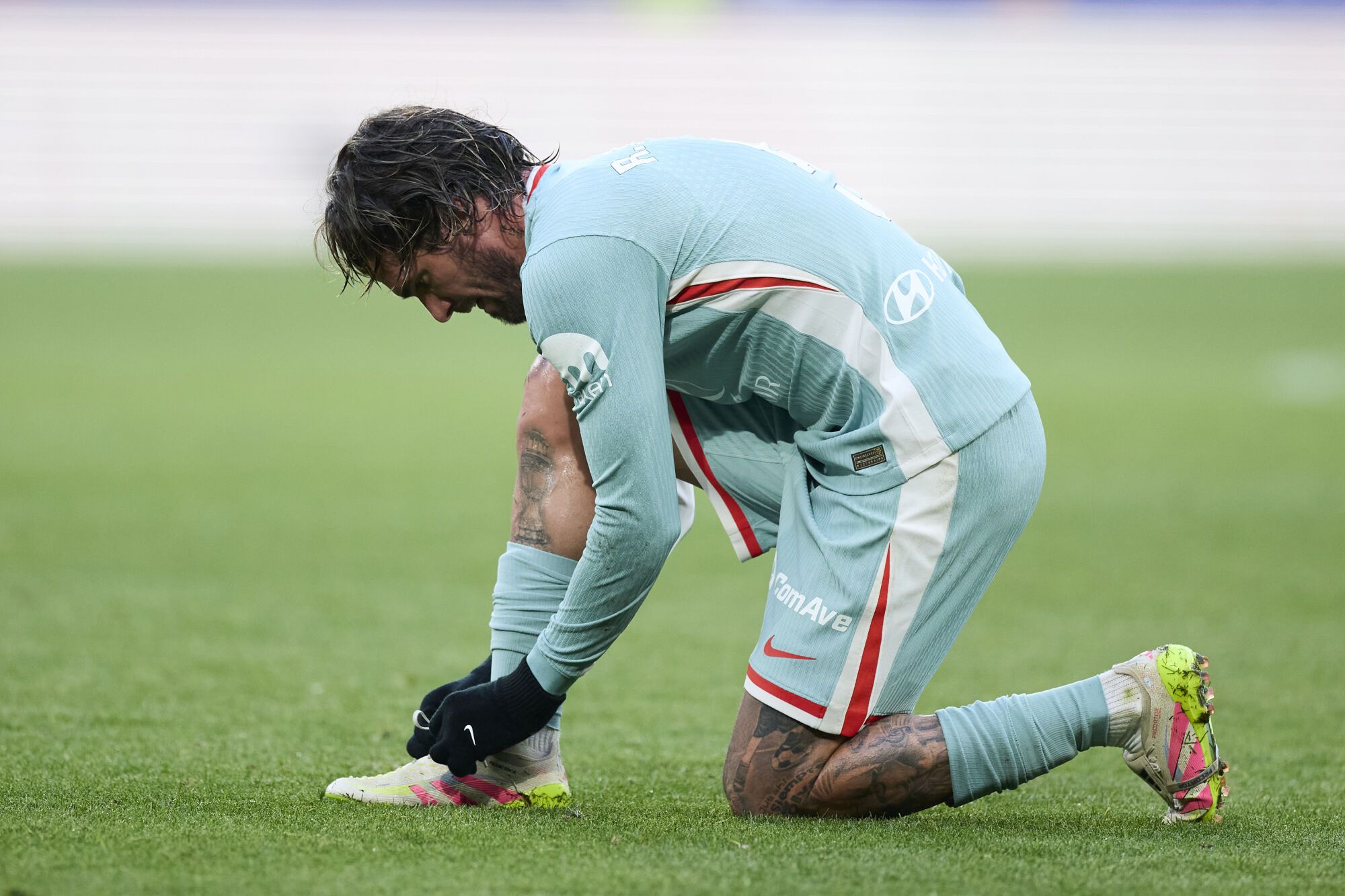 Rodrigo de Paul of Atletico de Madrid reacts during the LaLiga EA Sports match between CA Osasuna and Atletico de Madrid at El Sadar on May 15, 2025, in Pamplona, Spain. AFP7 15/05/2025 ONLY FOR USE IN SPAIN. Ricardo Larreina / AFP7 / Europa Press;2025;SPAIN;SPORT;ZSPORT;SOCCER;ZSOCCER;CA Osasuna v Atletico de Madrid - LaLiga EA Sports;