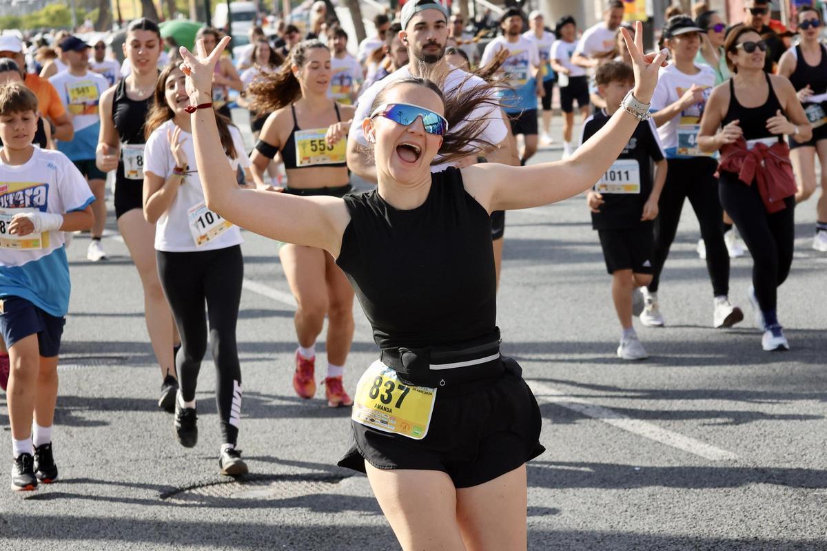 Búscate en las fotos de la carrera por la cirugía solidaria
