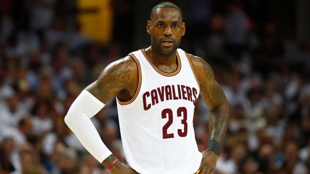 Lebron sigue haciendo historia en la NBA