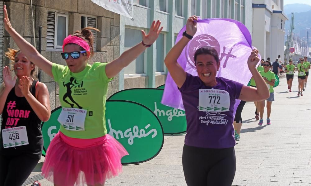 La ola de solidaridad venció a la ola de calor en la Carrera Solidaria Femenina de Vigo, en la que hubo mucha diversión