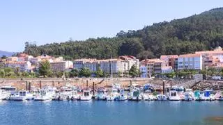 La playa gallega con piscinas naturales que hace «hablar» al Atlántico: un fenómeno geológico único