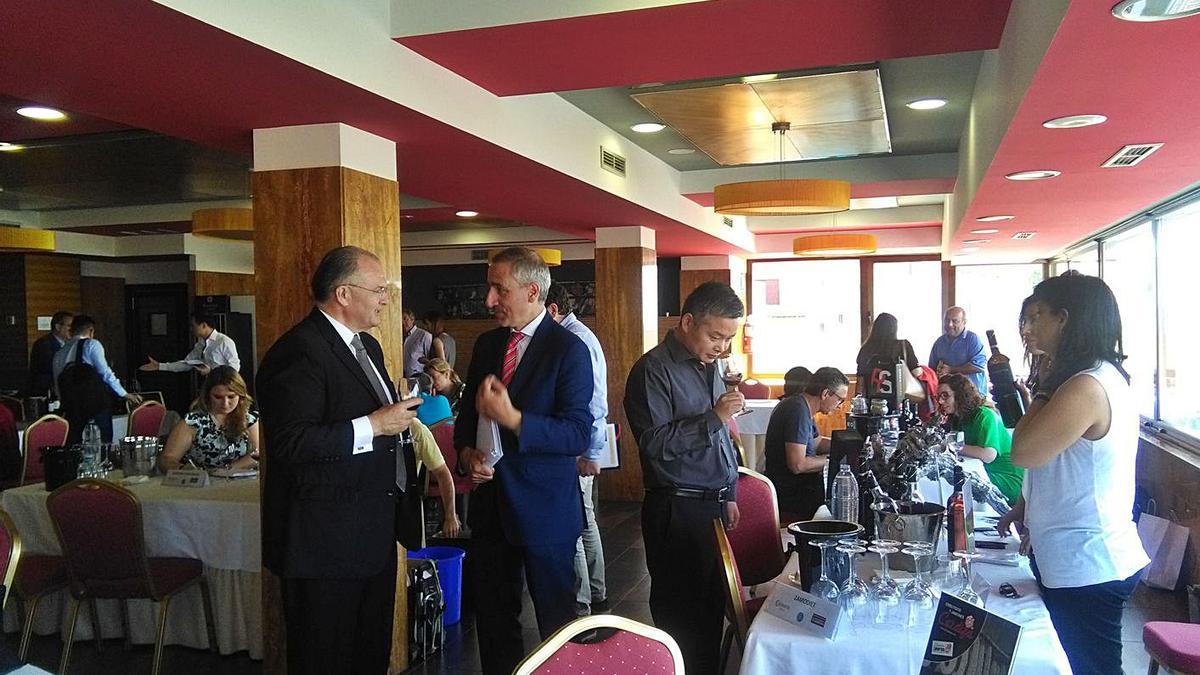 Cata de vinos con empresarios extranjeros celebrada en Zamora. | L. O. Z.