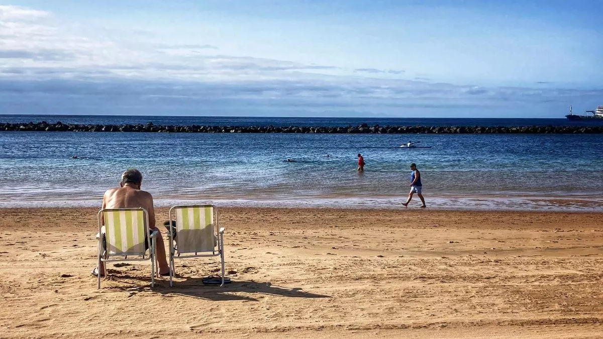 Calima y temperaturas de hasta 30º este martes en Canarias