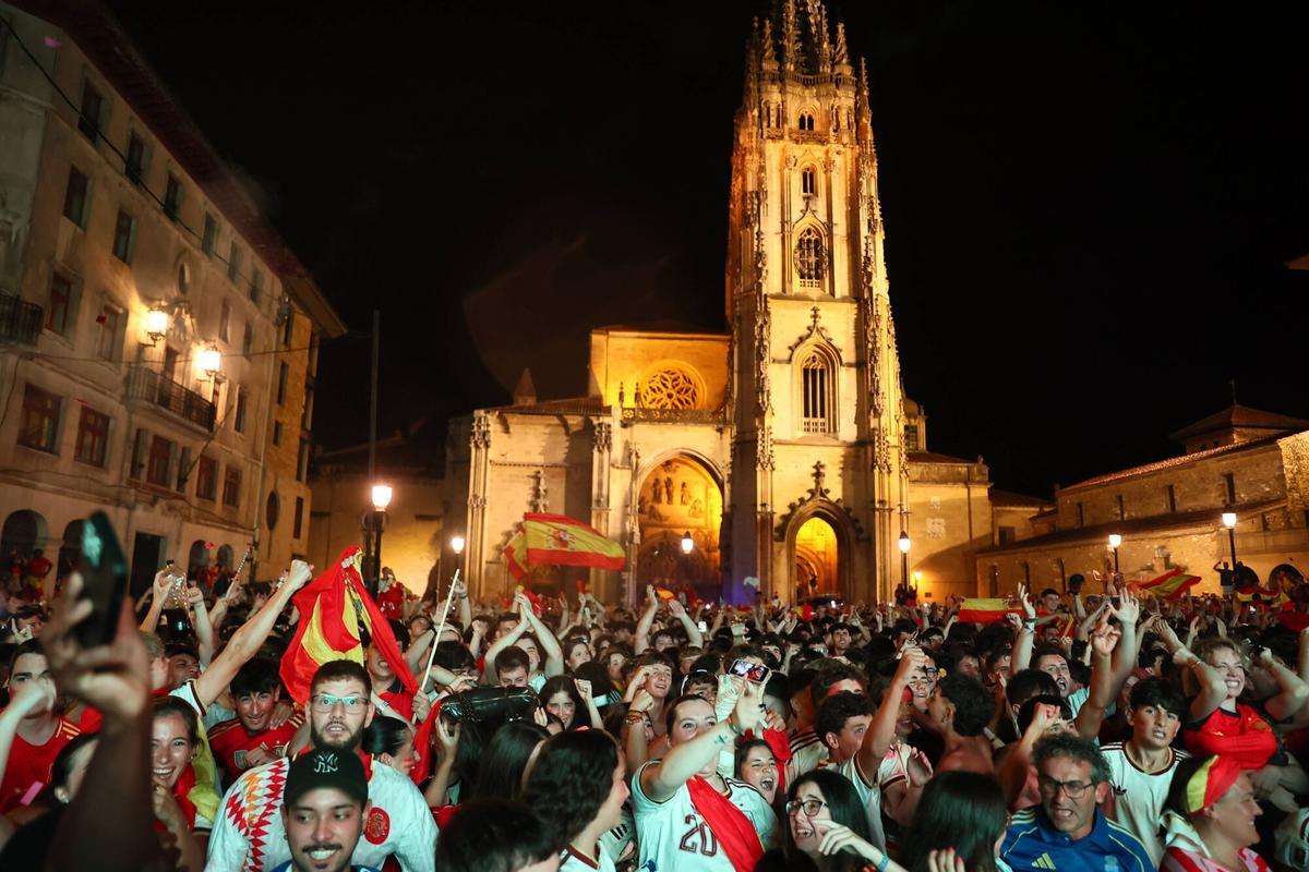 Así se vivió el triunfo de España en Oviedo
