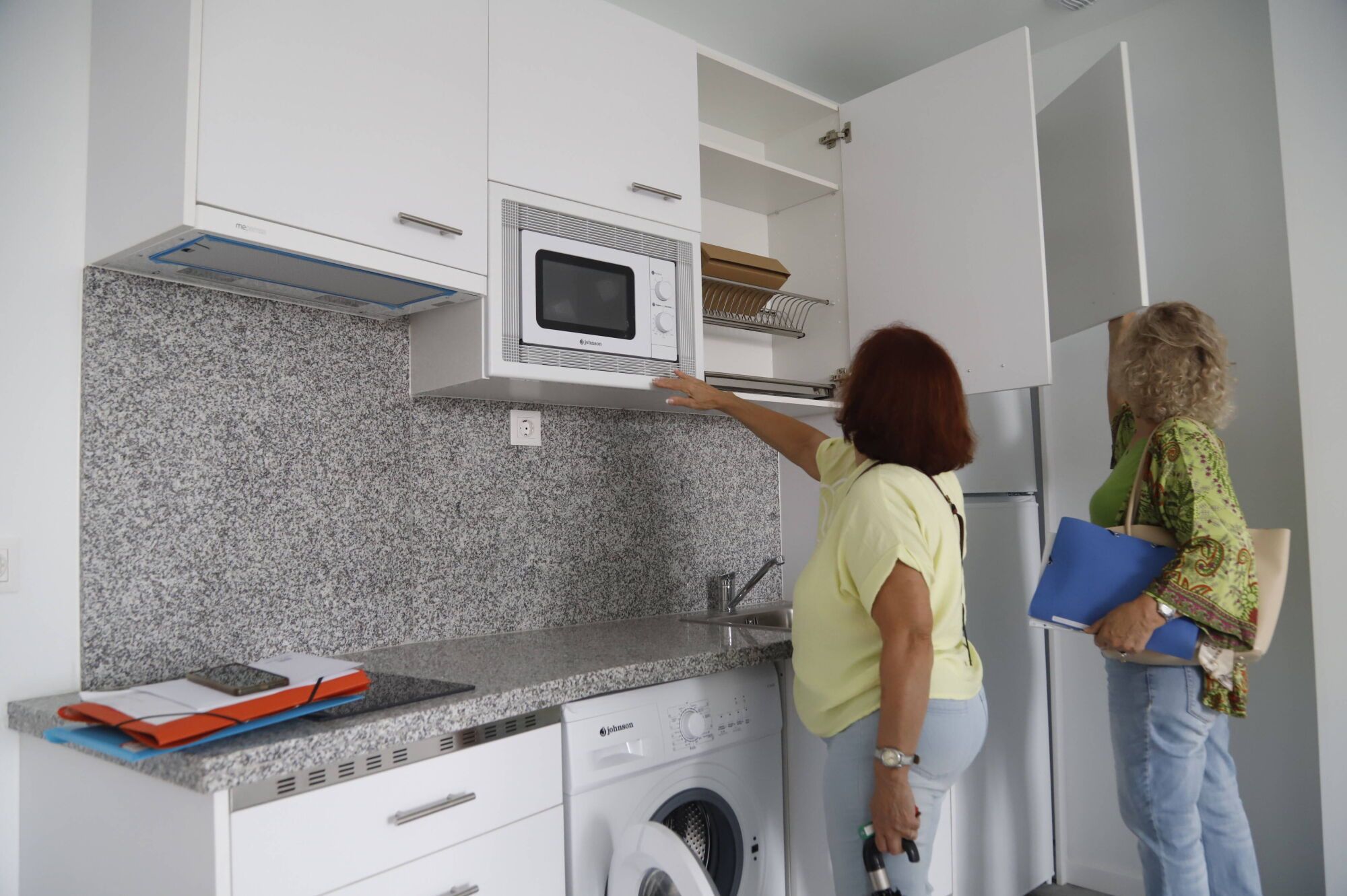 Entrega de las llaves de los apartamentos de Sama Naharro