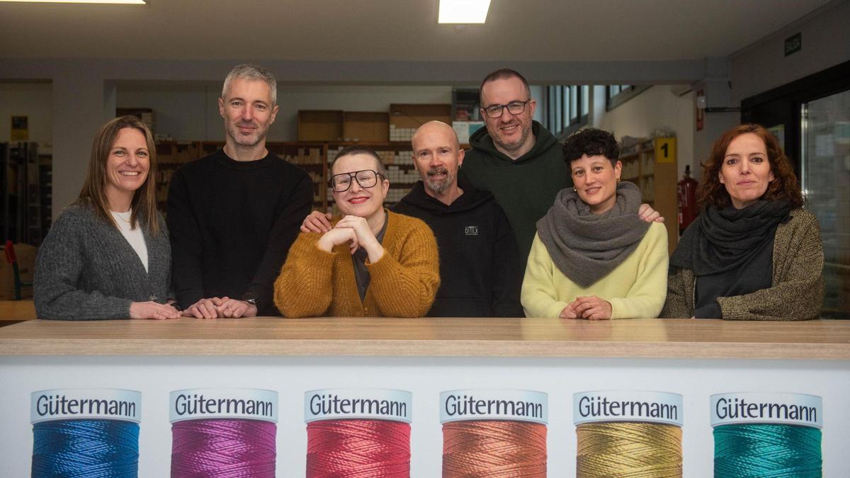 El almacén mayorista de A Coruña donde conviven la tradición y la alta costura