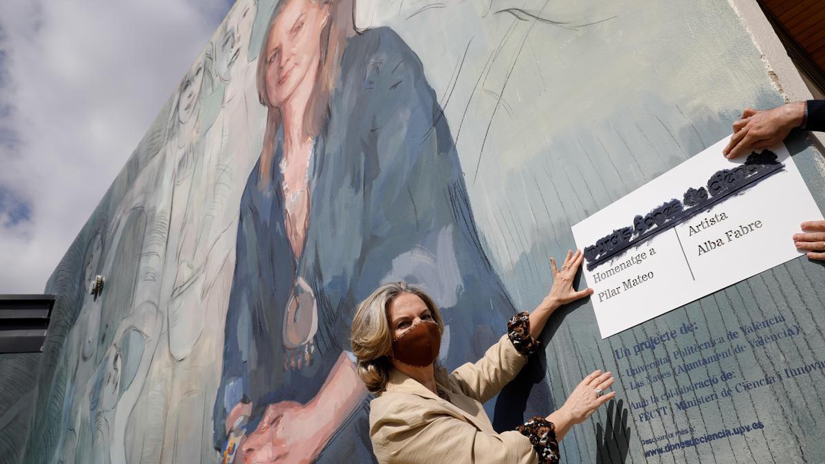 Pilar Mateo protagoniza un mural como referente de la mujer en la ciencia