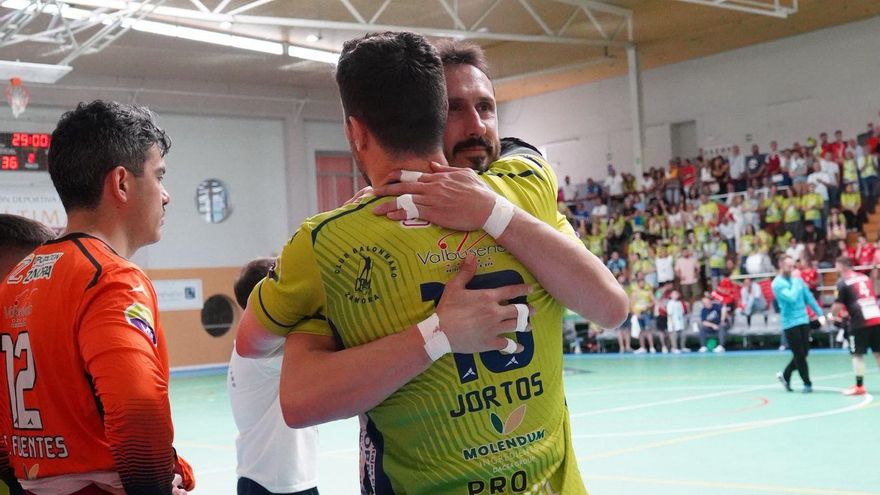Fer y Jortos completan con sus renovaciones el plantel del Balonmano Caja Rural Zamora