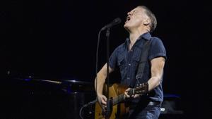 Bryan Adams obre Cap Roig amb una nit íntima i nostàlgica