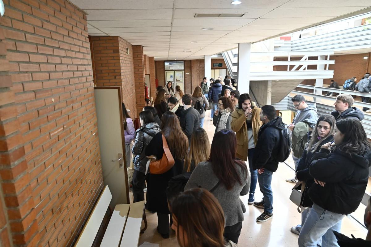 En imágenes I Oposiciones de Enfermería en Aragón