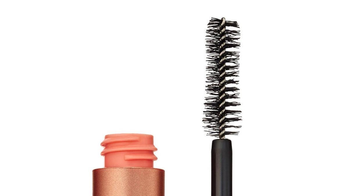 Productos para conseguir el maquillaje natural de Andrea Brisson para Nochevieja