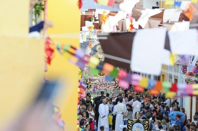 Procesion del Carmen por las calles de La Isleta