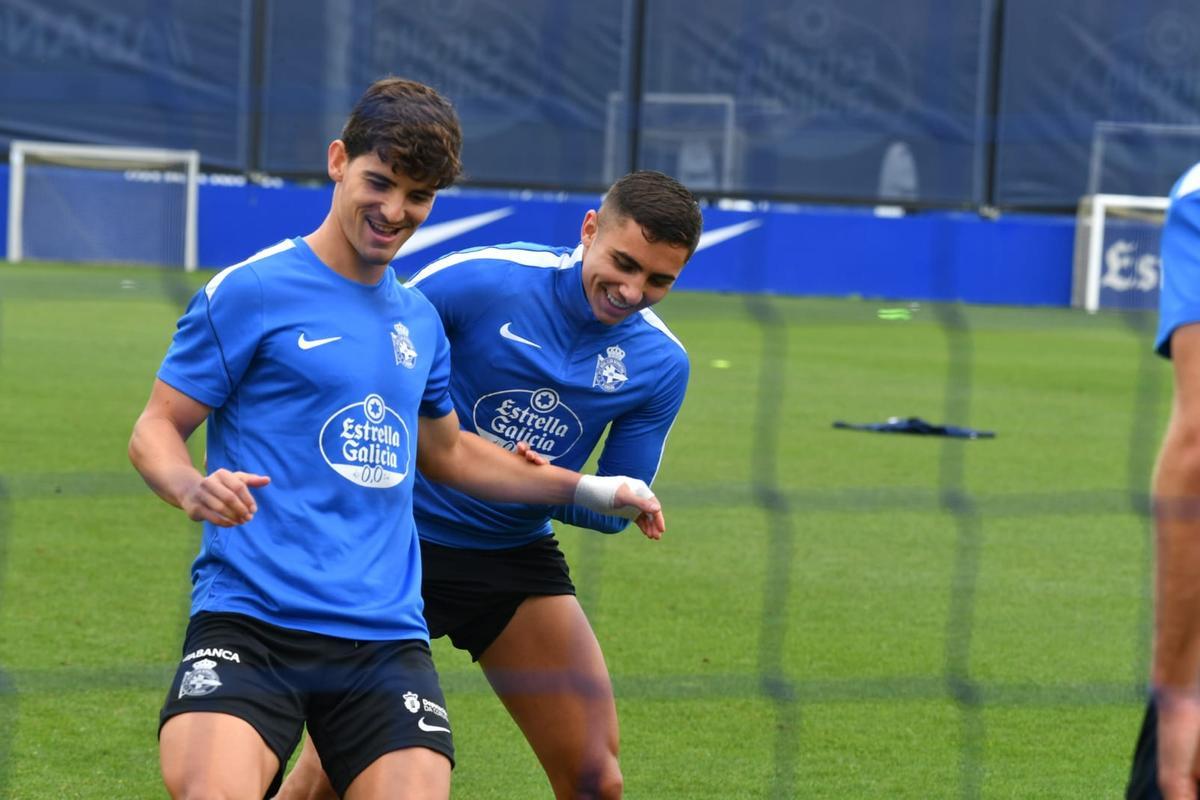 Yeremay se entrena en Abegondo con el Deportivo en medio de la tentativa del Hull City