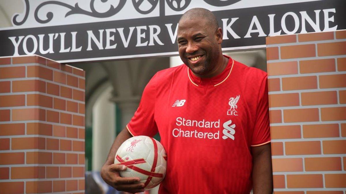 John Barnes jugó en el Liverpool durante diez temporadas