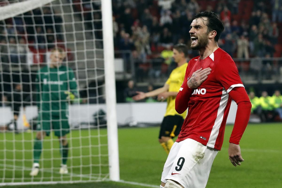 Troy Parrott celebra el 3-2 del partido de Europa League entre AZ Alkmaar - IF Elfsborg, en Alkmaar