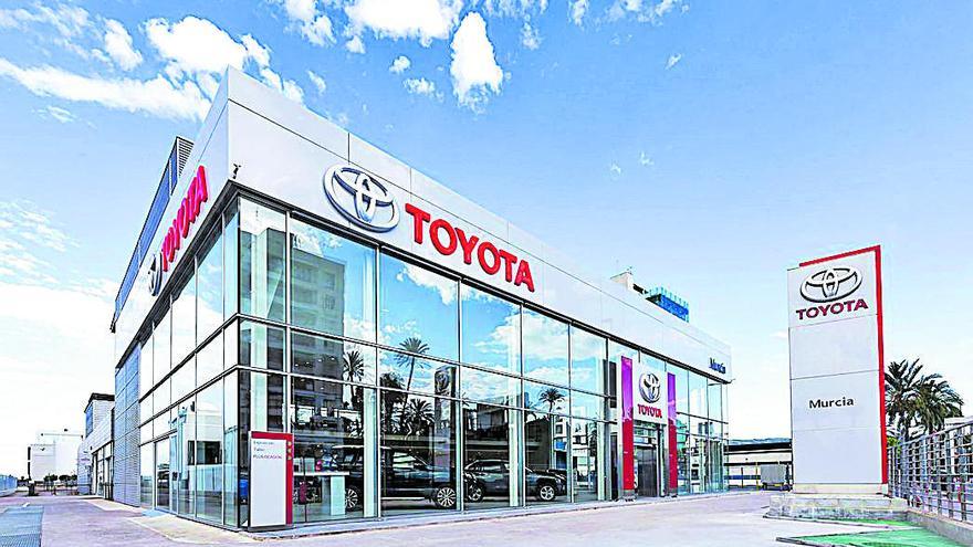 Toyota Murcia estrena nuevas instalaciones en el corazón de la ciudad