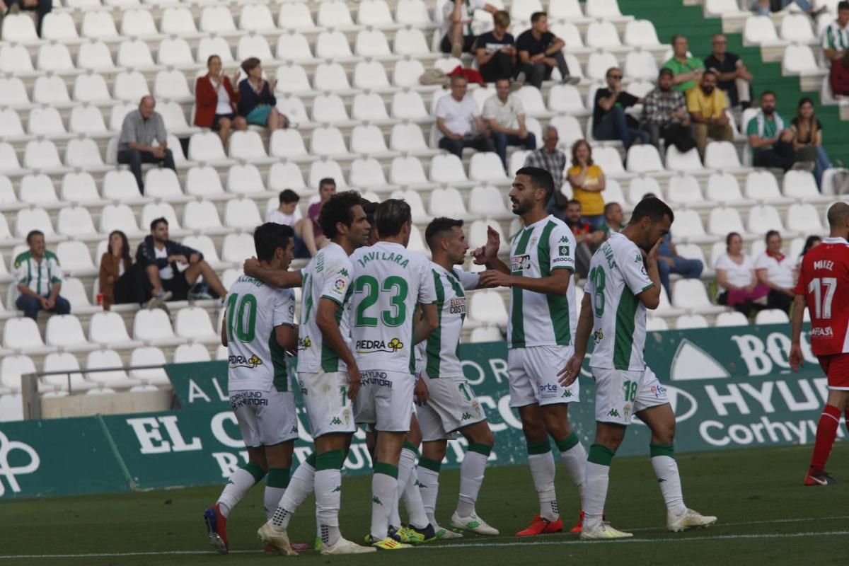 Las imágenes del Córdoba C.F.-Nastic